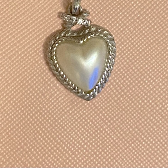 JUDITH RIPKA Pearl Heart Pendant Enhancer - Picture 2 of 5
